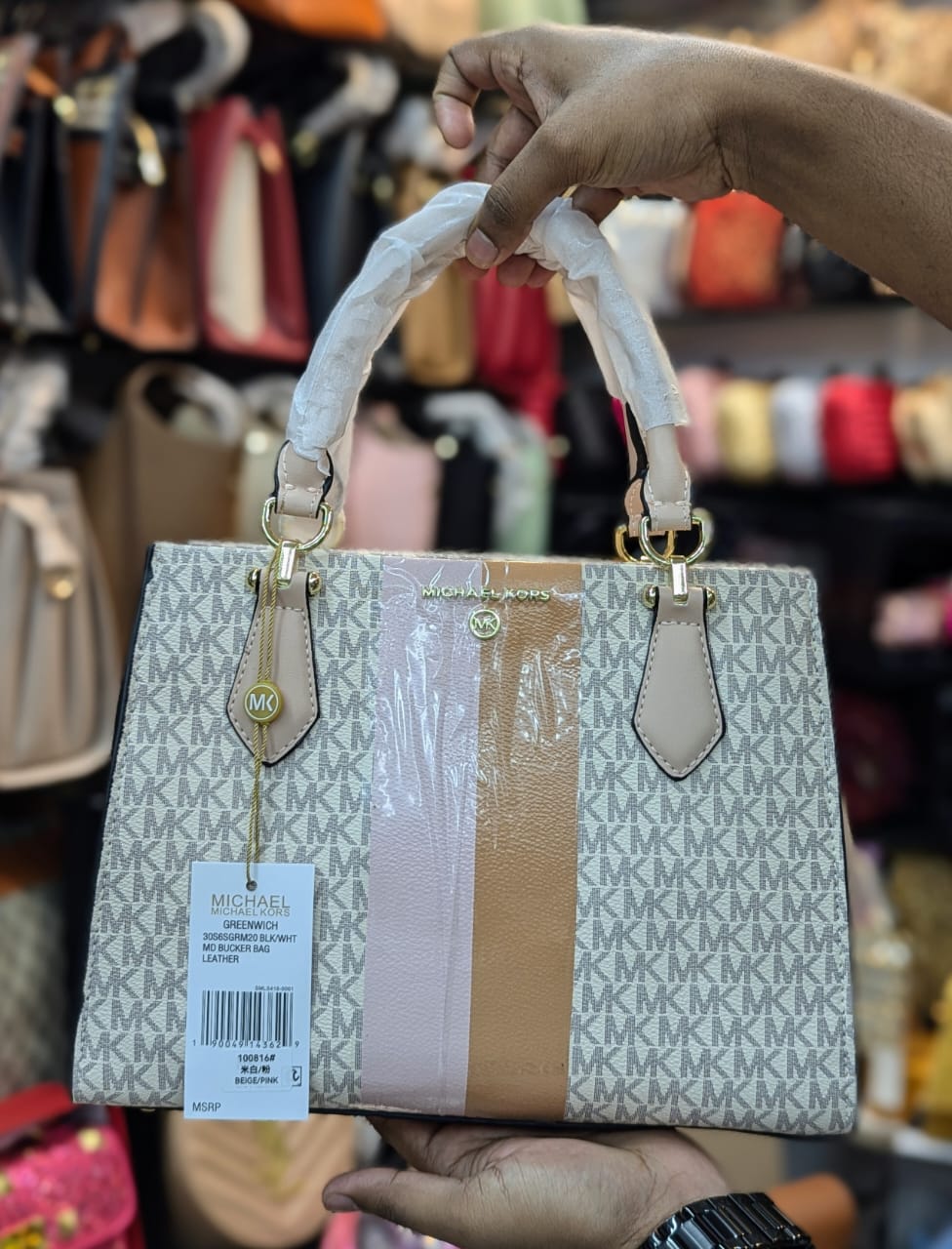 Michael Kors -  Bucker Bag Leather