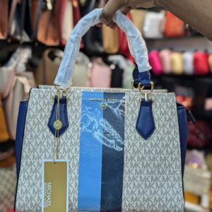 Michael Kors -  Bucker Bag Leather