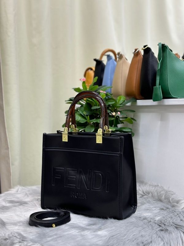 Fendi Sunshine Medium Brown Shopper - Image 3